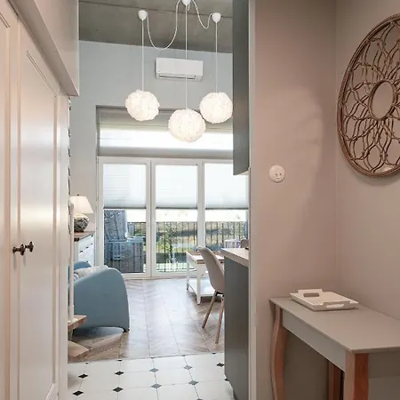 Rentplanet - Zarembowicza Lägenhet