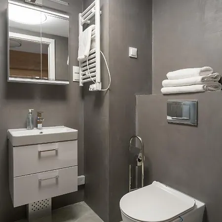 Lägenhet Rentplanet - Zarembowicza *