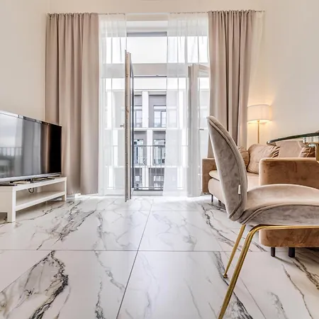 Rentplanet - Zarembowicza Apartment