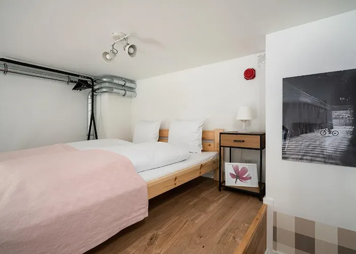 Rentplanet - Zarembowicza * Wrocław